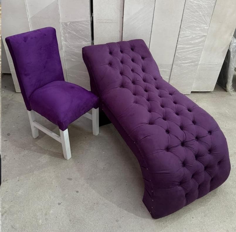 Chaise Longue + Silla Capitoné Violeta Terciopelo