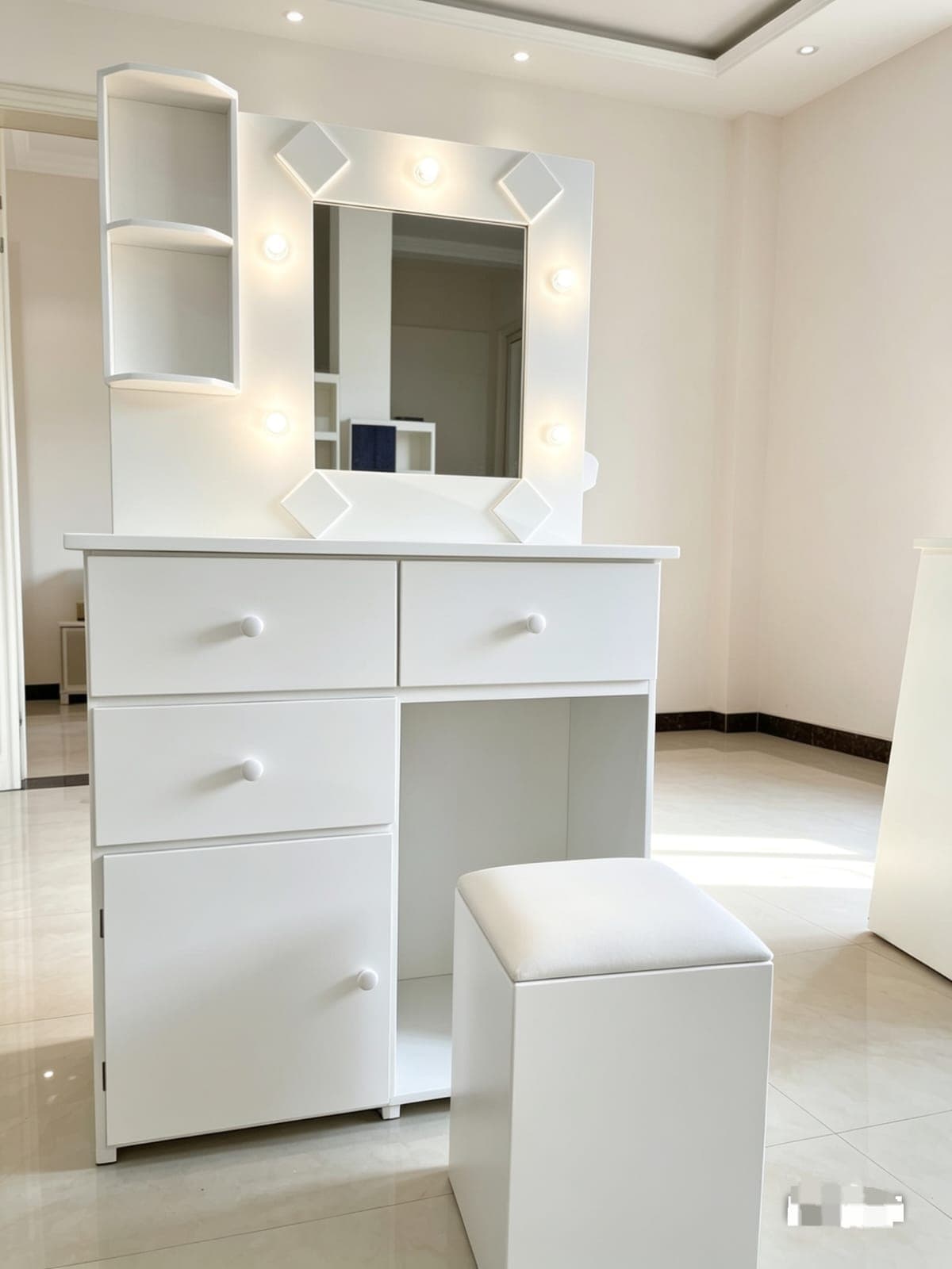 Tocador Blanco con Espejo Iluminado y Banqueta